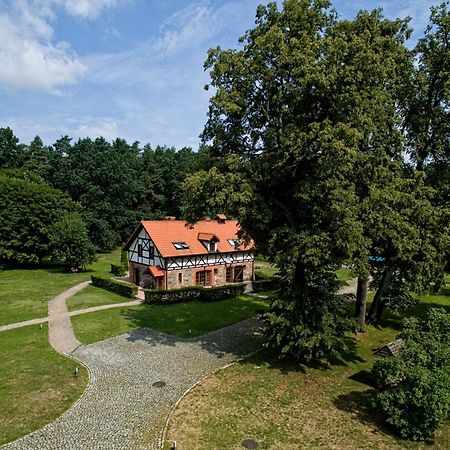 ニジツァ Lesniczowka Nibork Bed & Breakfast エクステリア 写真