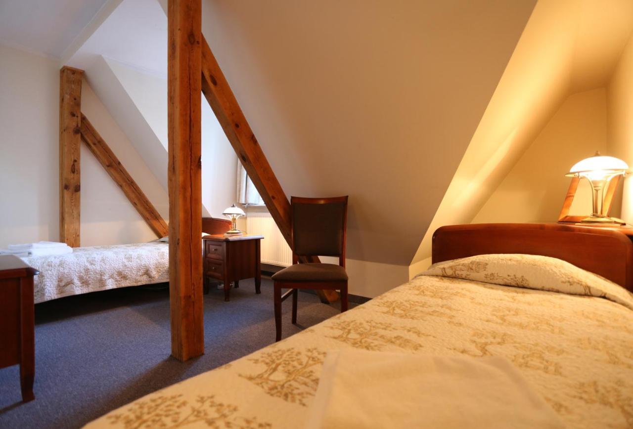 ニジツァ Lesniczowka Nibork Bed & Breakfast エクステリア 写真