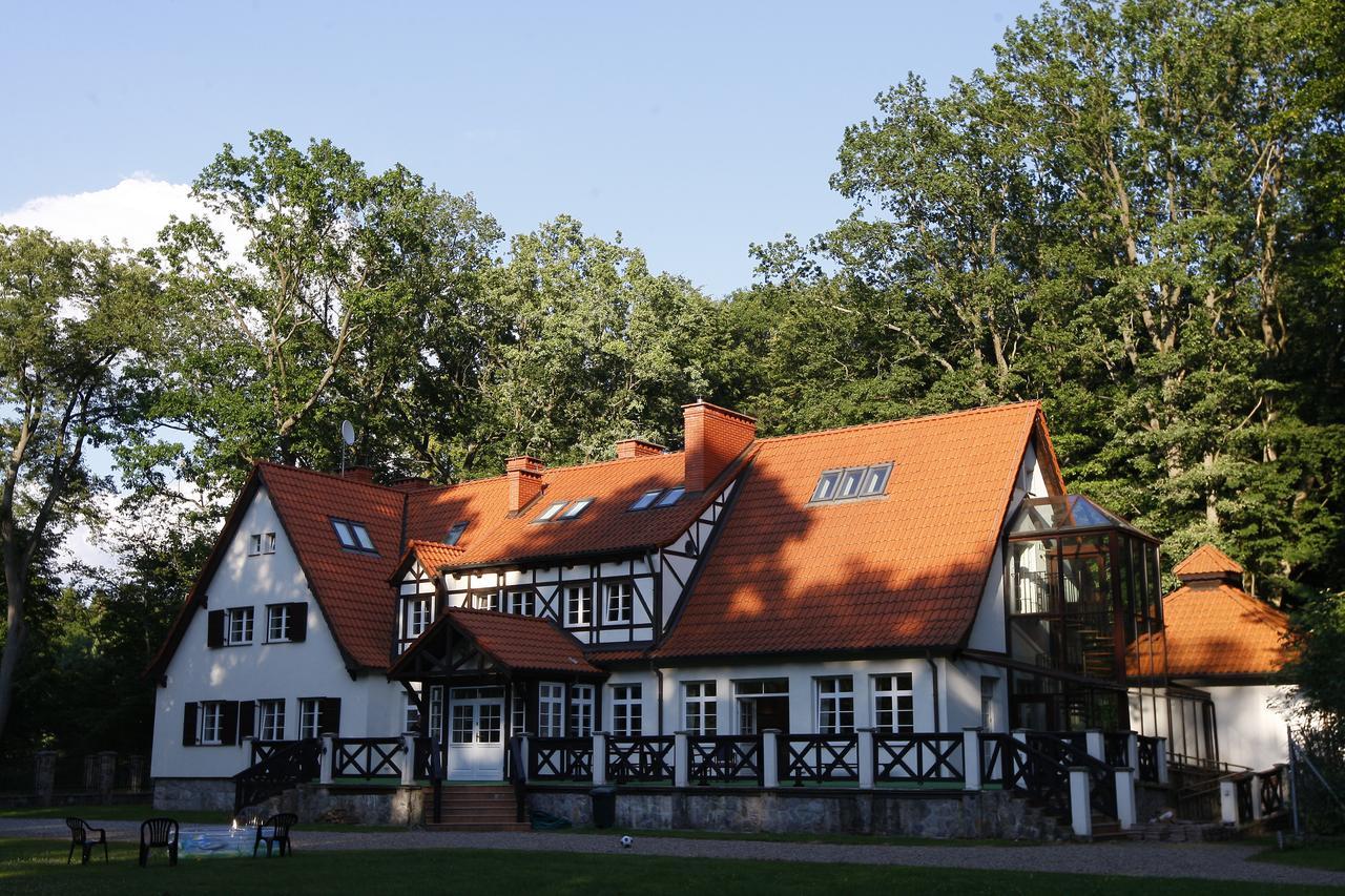 ニジツァ Lesniczowka Nibork Bed & Breakfast エクステリア 写真